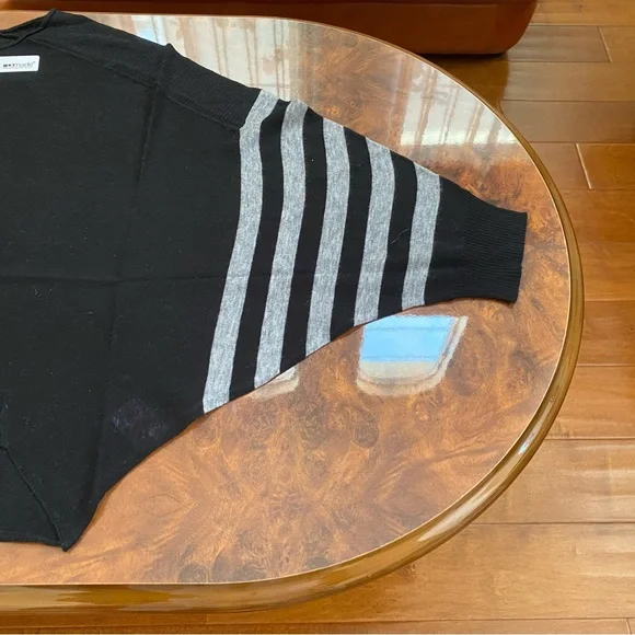 NWT LAmade Women's Stripe Three-Quarter Sleeve Boat Neck Top - Picture 5 of 12